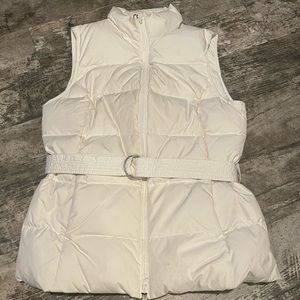 Like NEW GAP Ivory Off Whitr Puffer belted Down Vest size large Ships Same Day!